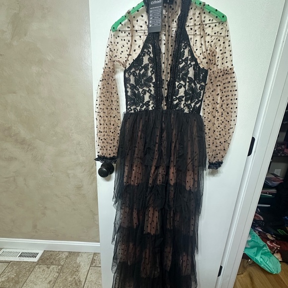 Dress - Picture 2 of 3